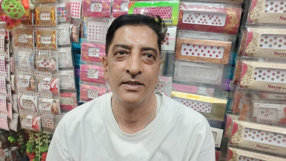 अशोक कुमार, ढाबा संचालक, टौणी देवी अशोक कुमार, ढाबा संचालक, टौणी देवी