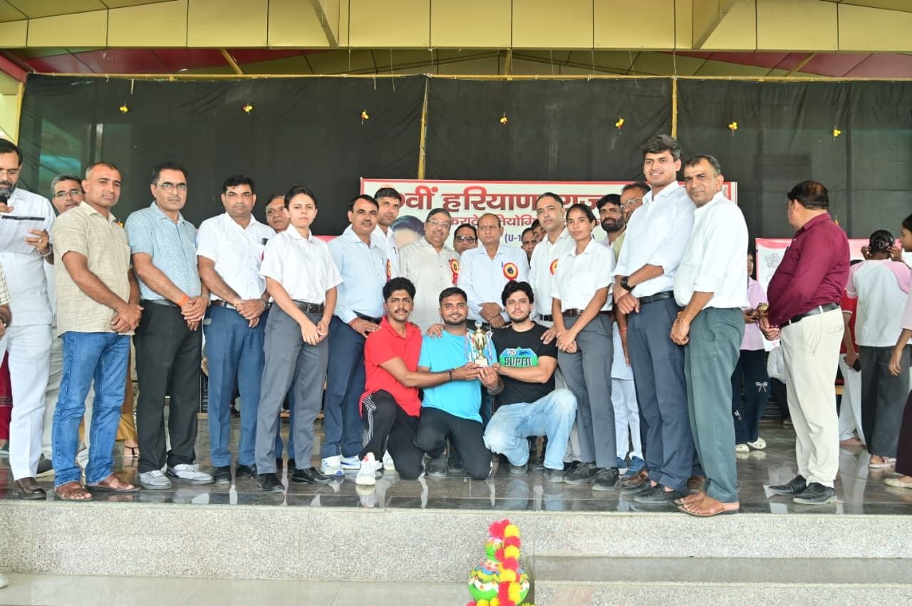 फोटो संख्या:63- राज्य स्तरीय कराटे प्रतियोगिता में खिलाड़ियों को सम्मानित मुख्यातिथि, कोच फोटो संख्या:63- राज्य स्तरीय कराटे प्रतियोगिता में खिलाड़ियों को सम्मानित मुख्यातिथि, कोच