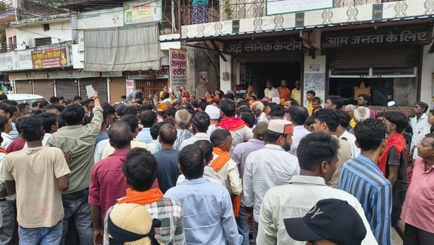 हरी प्रसाद, धीरज और प्रमोद की फाइल फोटो। हरी प्रसाद, धीरज और प्रमोद की फाइल फोटो।