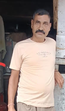 .परषोत्तम लाल दुकानदार .परषोत्तम लाल दुकानदार
