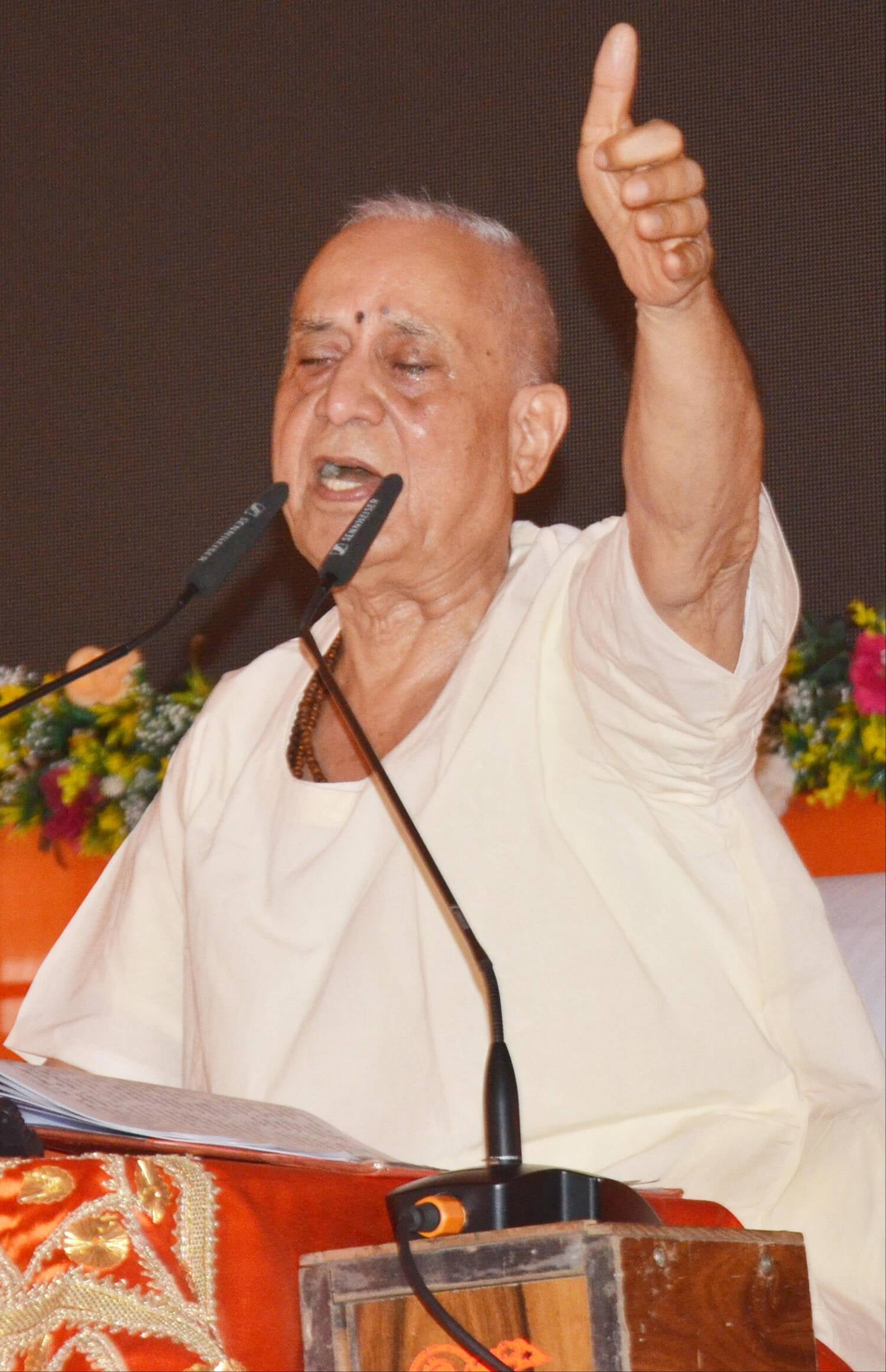 शामली में श्रीराम कथा के शुभारंभ पर कलश यात्रा में शामिला श्रद्धालु। संवाद शामली में श्रीराम कथा के शुभारंभ पर कलश यात्रा में शामिला श्रद्धालु। संवाद