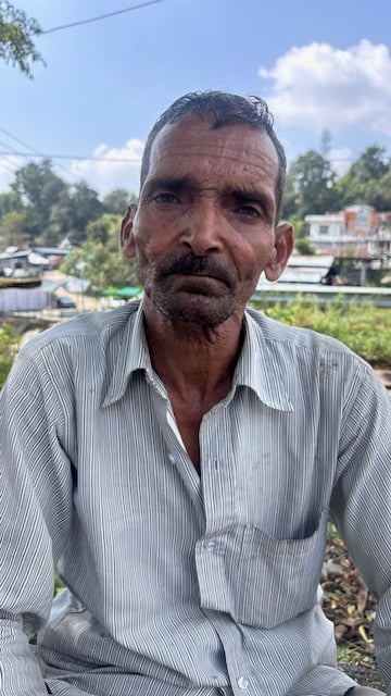 धर्मशाला के शिल्ला चौक में सब्जी और साग बेचते हुए किसान। अमर उजाला धर्मशाला के शिल्ला चौक में सब्जी और साग बेचते हुए किसान। अमर उजाला