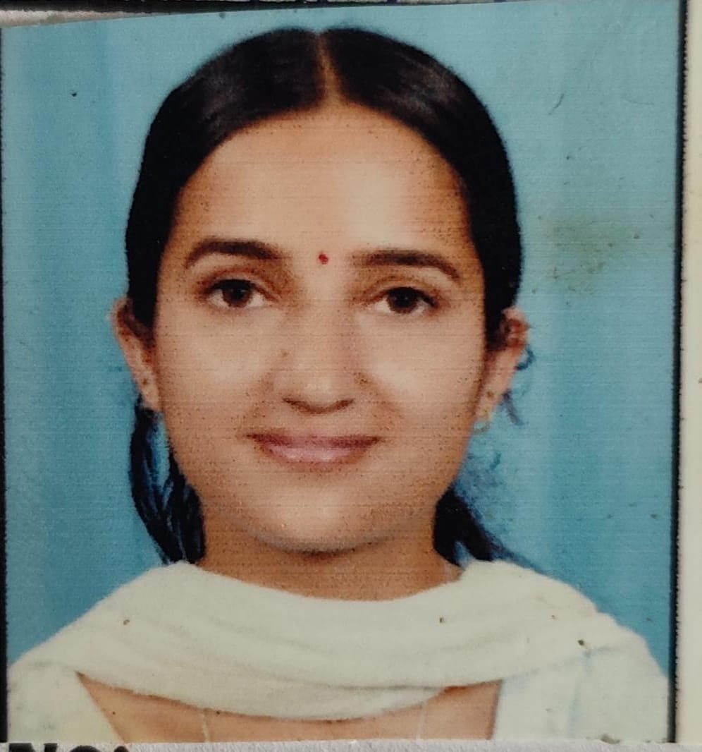 बुशहर बीएड कॉलेज की सपना भी रही दूसरे स्थान पर। स्रोत : संस्थान बुशहर बीएड कॉलेज की सपना भी रही दूसरे स्थान पर। स्रोत : संस्थान