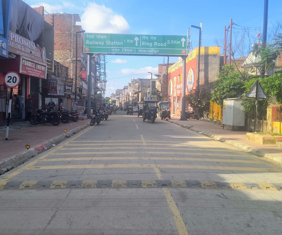 हनुमत धाम में बनी पार्किंग। संवाद हनुमत धाम में बनी पार्किंग। संवाद