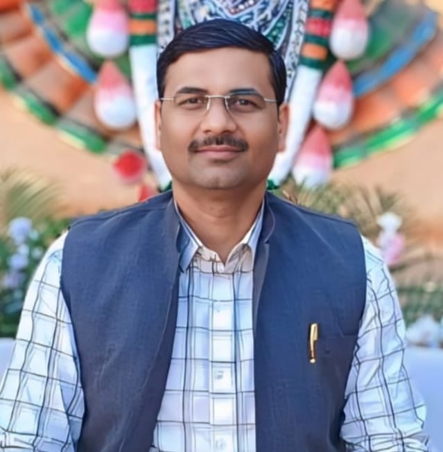 लेडी रॉयल अस्पताल में तैनात फार्मासिस्ट डॉक्टर लोकेट सत्संगी लेडी रॉयल अस्पताल में तैनात फार्मासिस्ट डॉक्टर लोकेट सत्संगी