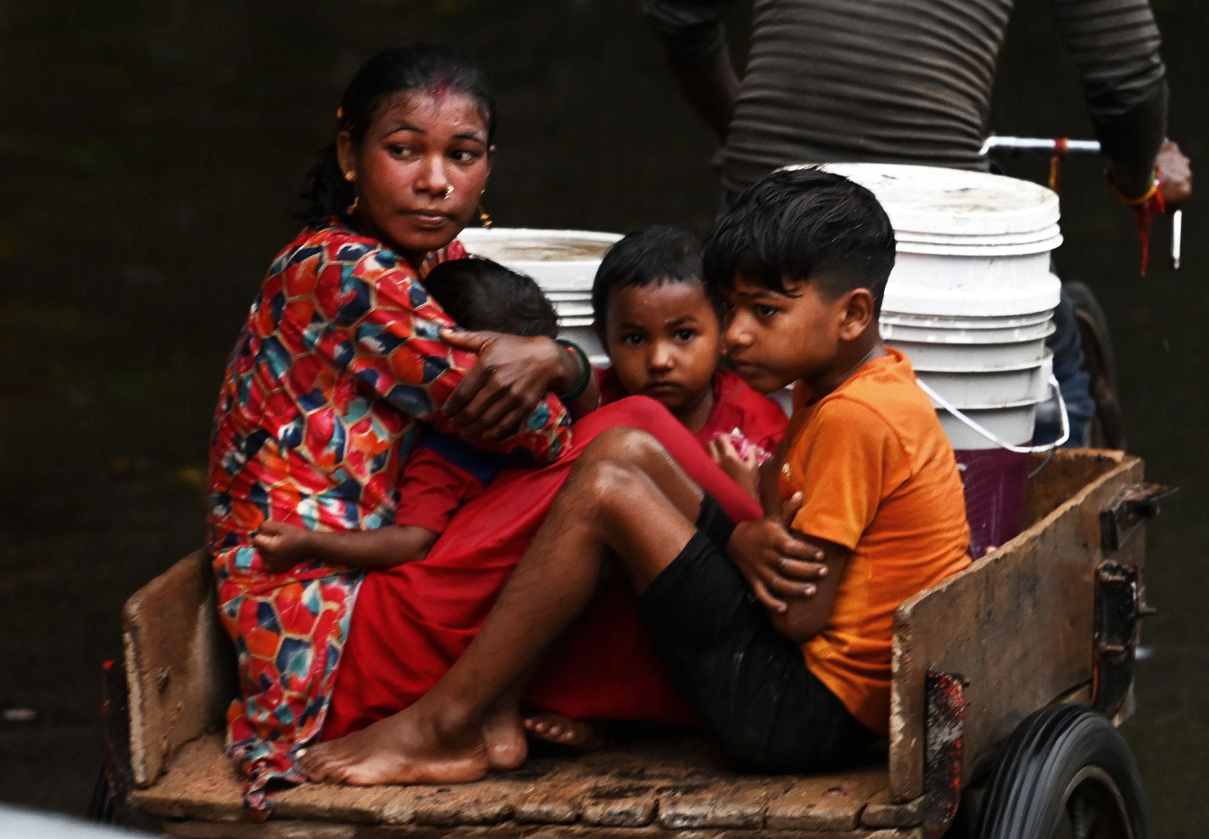 दस दिन तक भक्तों की मनौतियां सुनने के बाद अब बप्पा विदाई की बेला में हैं। दस दिन तक भक्तों की मनौतियां सुनने के बाद अब बप्पा विदाई की बेला में हैं।