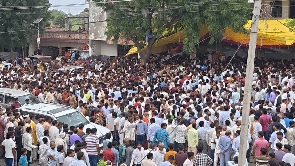 भाजपा विधायक छोटेलाल वर्मा की अंतिम यात्रा