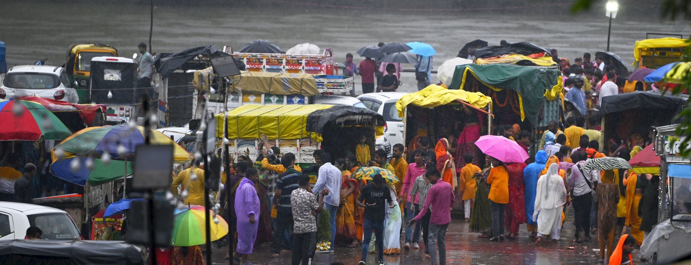बप्पा की विदाई में बरसे मेघ बप्पा की विदाई में बरसे मेघ