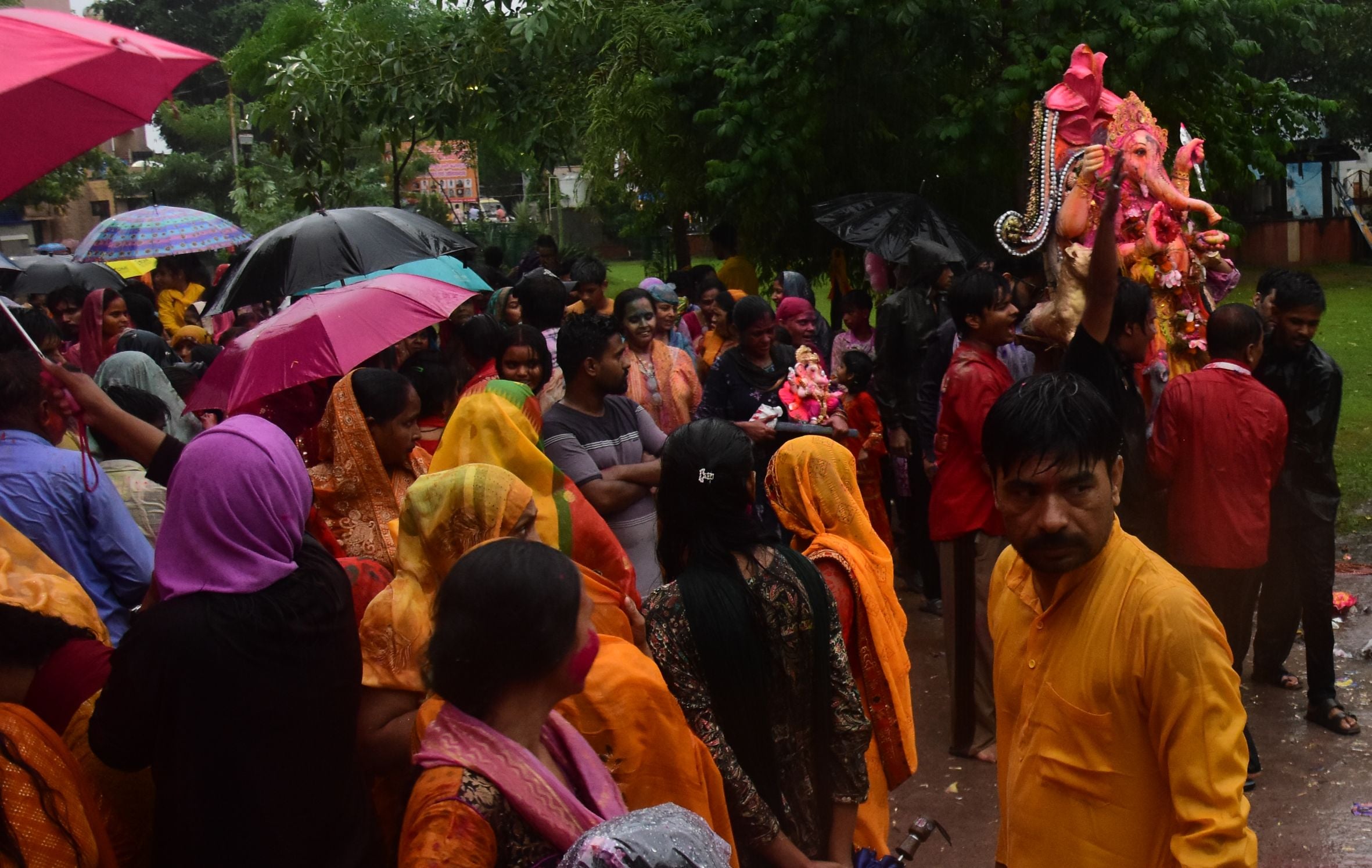 बप्पा की विदाई में बरसे मेघ बप्पा की विदाई में बरसे मेघ