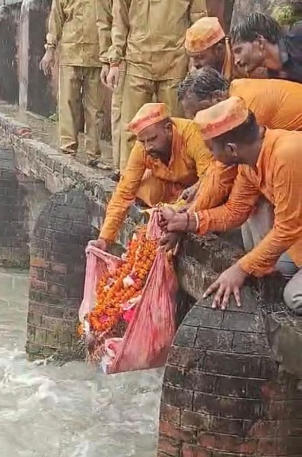 गणेश प्रतिमा। स्रोत: श्रद्धालु गणेश प्रतिमा। स्रोत: श्रद्धालु