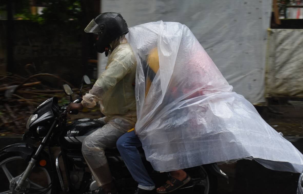 राजधानी में शुक्रवार को दिनभर झमाझम बारिश हुई। राजधानी में शुक्रवार को दिनभर झमाझम बारिश हुई।