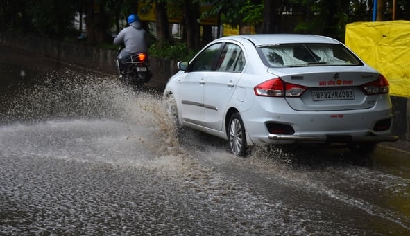 राजधानी में शुक्रवार को दिनभर झमाझम बारिश हुई। राजधानी में शुक्रवार को दिनभर झमाझम बारिश हुई।