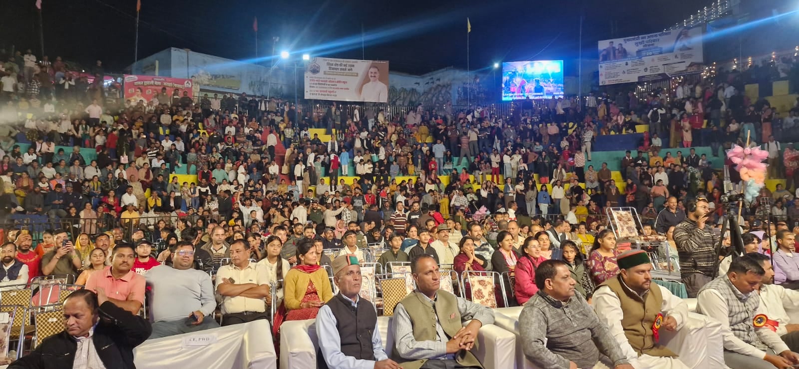 राज्य स्तरीय वामन द्वादशी मेले की सांस्कृतिक संध्या में प्रस्तुति देते कलाकार। संवाद राज्य स्तरीय वामन द्वादशी मेले की सांस्कृतिक संध्या में प्रस्तुति देते कलाकार। संवाद