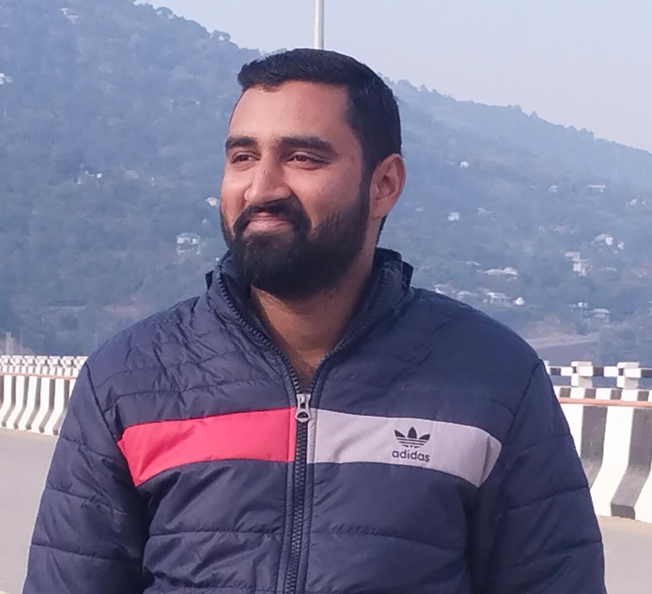 सतीश ठाकुर