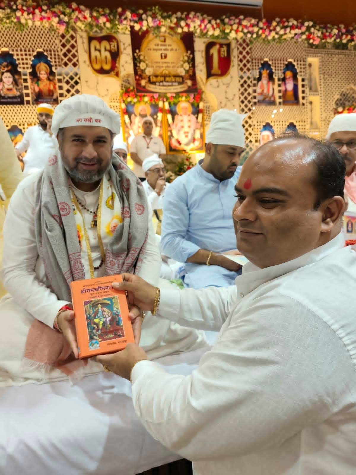 शिव शांति संत बाबा आसूदाराम आश्रम में शनिवार को मौजूद श्रद्धालु। स्रोत ः आयोजक शिव शांति संत बाबा आसूदाराम आश्रम में शनिवार को मौजूद श्रद्धालु। स्रोत ः आयोजक