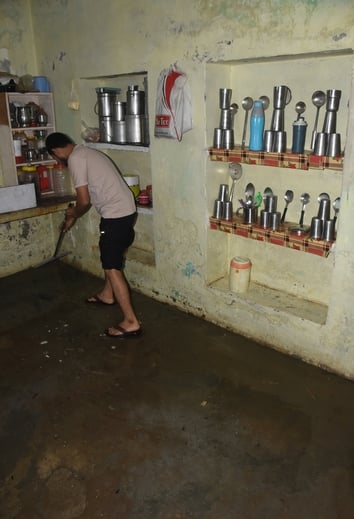 बारिश थमी पर जारी रहा मुसीबतों का सिलसिला बारिश थमी पर जारी रहा मुसीबतों का सिलसिला