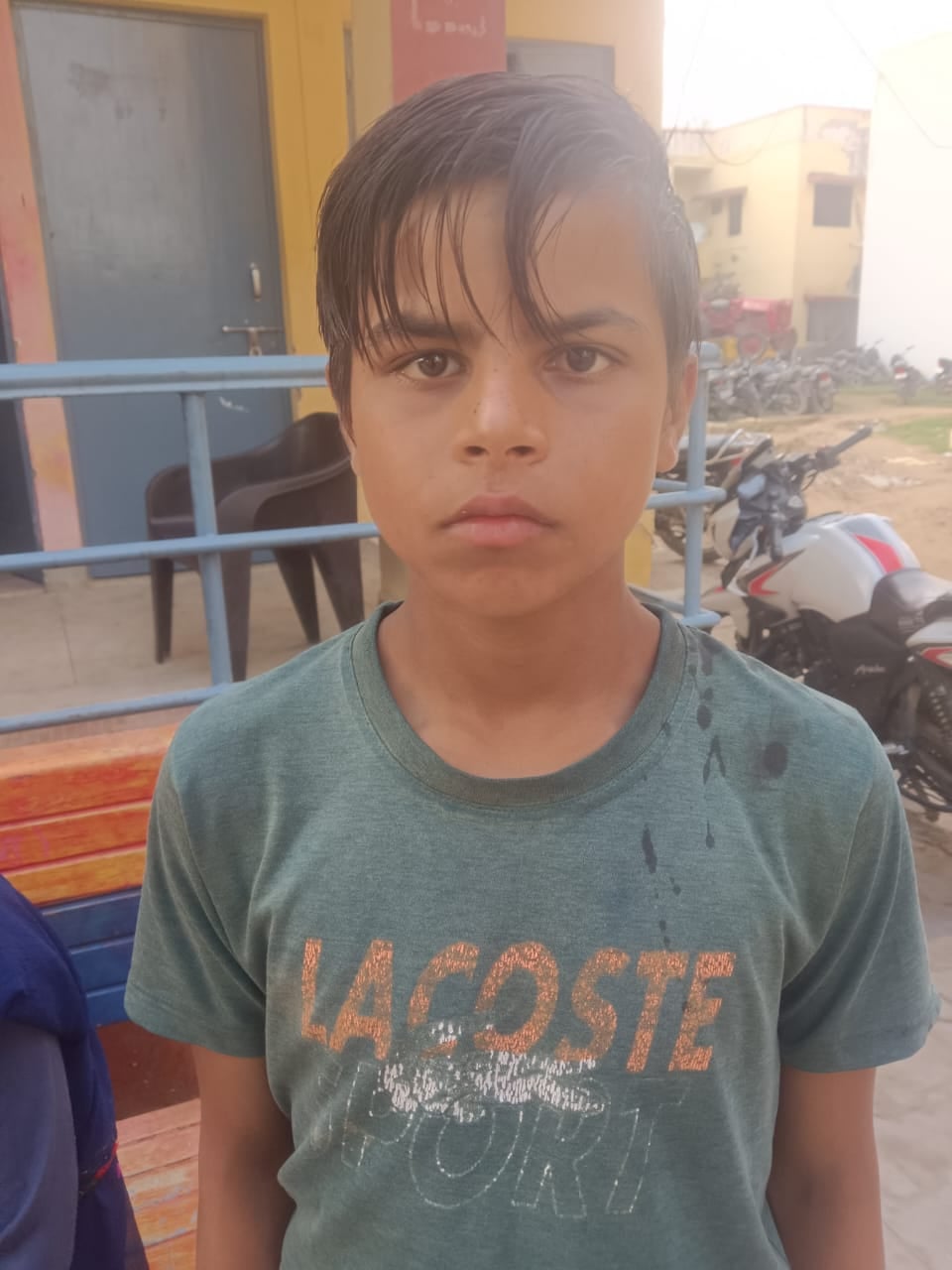फतेहाबाद फोटो।मारपीट में घायल दंपती व पुत्र फतेहाबाद फोटो।मारपीट में घायल दंपती व पुत्र