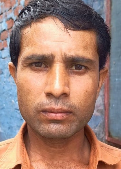 हनुमत धाम मंदिर परिसर में भरा खन्नौत नदी का पानी। संवाद