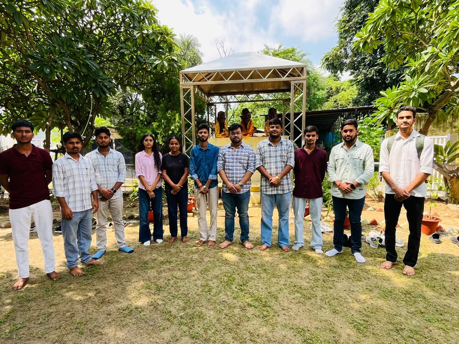 अखिल भारतीय विद्यार्थी परिषद ने दी श्रद्धांजलि अखिल भारतीय विद्यार्थी परिषद ने दी श्रद्धांजलि