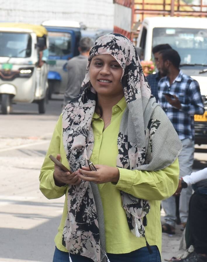 तेज धूप ने सोमवार को परेशान किया। तेज धूप ने सोमवार को परेशान किया।