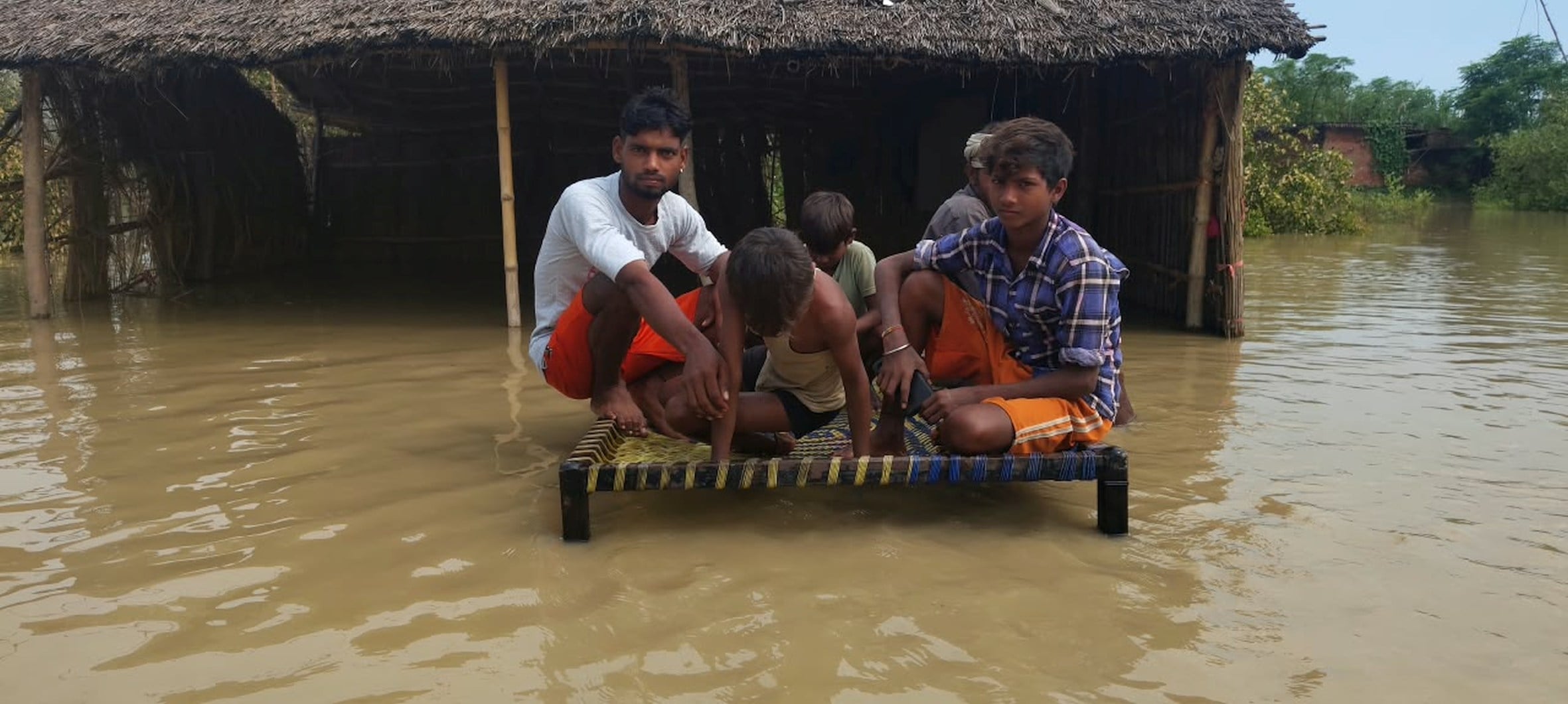 तराई में बाढ़ से बिगड़े हालात। तराई में बाढ़ से बिगड़े हालात।