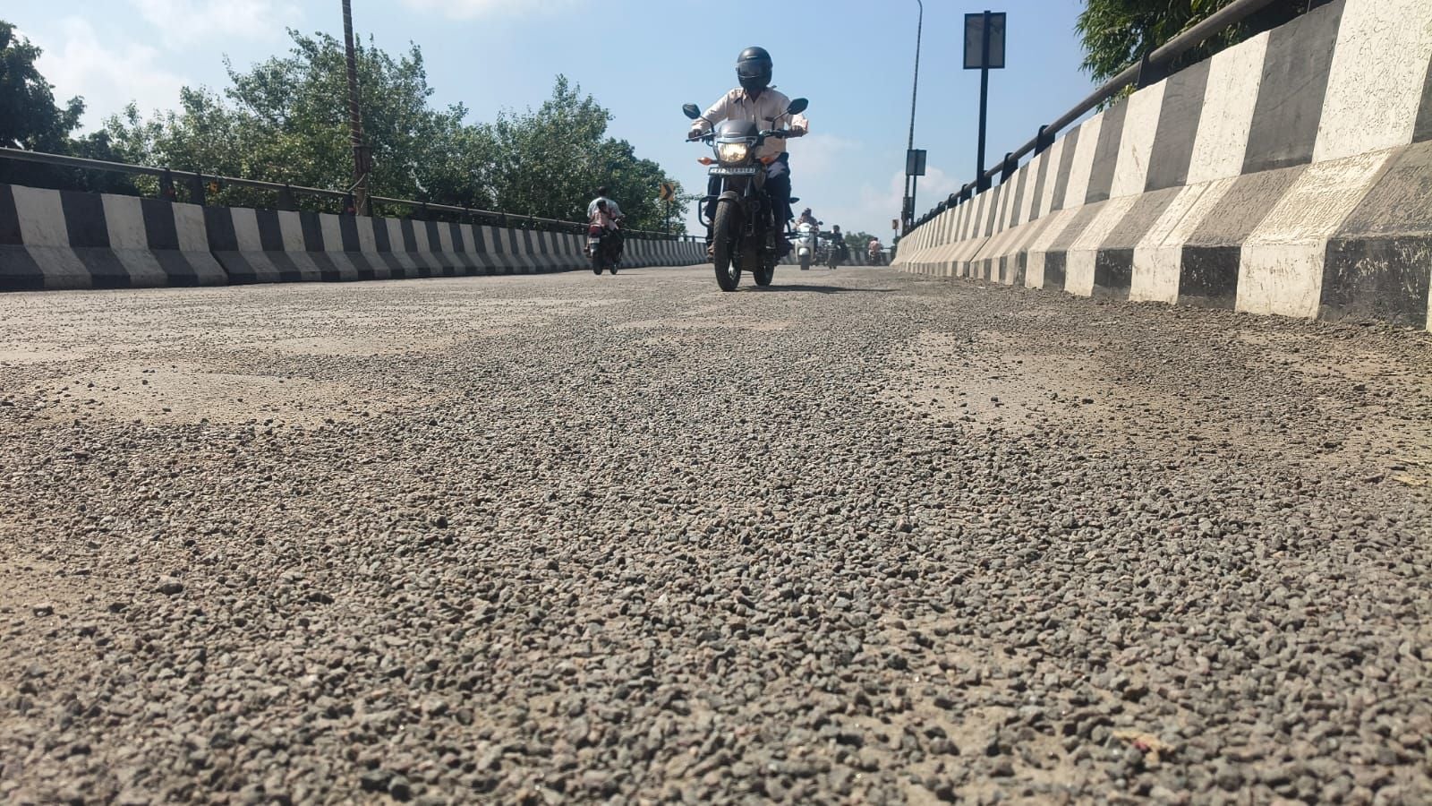 बिछिया के शहजादपुर से पिपरोसा संपर्क मार्ग में हुए गड्ढों में भरा पानी। संवाद बिछिया के शहजादपुर से पिपरोसा संपर्क मार्ग में हुए गड्ढों में भरा पानी। संवाद