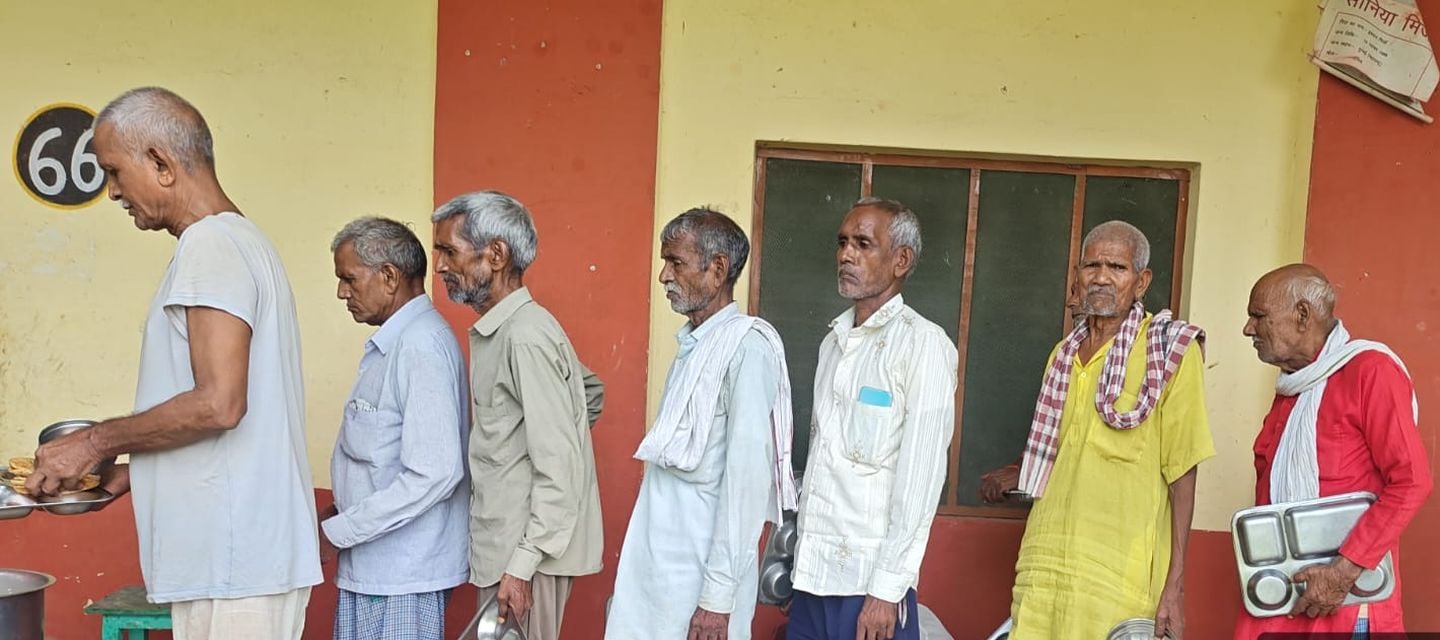 फोटो 28: अब तो यहीं हैं सारे रिश्ते-नाते : वृद्धाश्रम में बुजुर्ग महिलाएं अंतरराष्ट्रीय वृद्धजन फोटो 28: अब तो यहीं हैं सारे रिश्ते-नाते : वृद्धाश्रम में बुजुर्ग महिलाएं अंतरराष्ट्रीय वृद्धजन