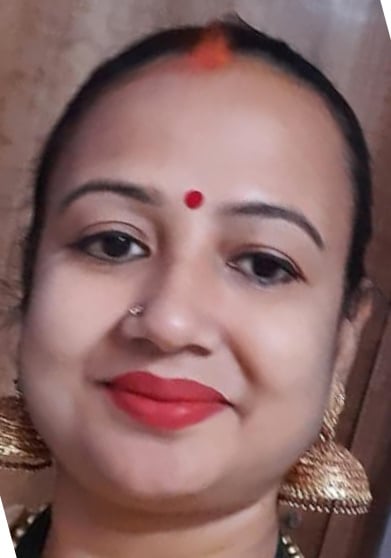 ग्रेटर नोएडा वेस्ट स्थित सेक्टर - 3 में जर्जर पडी सड़क ।  स्रोत  निवासी