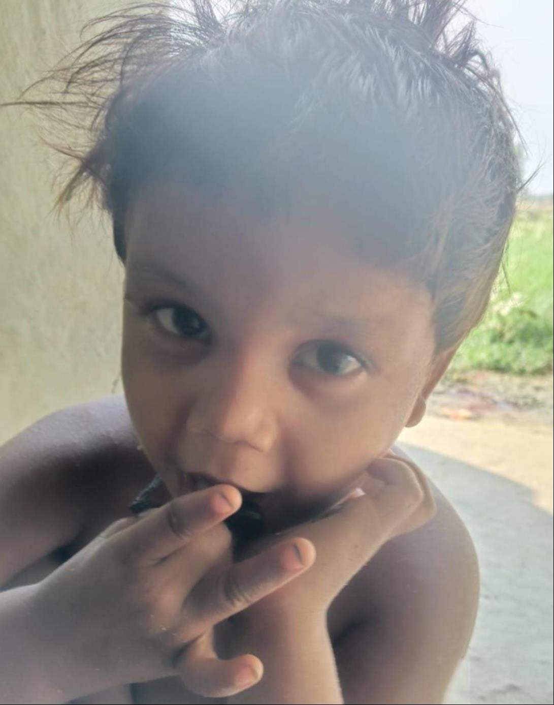 घटनास्थल पर जांच करती फॉरेंसिक टीम। संवाद घटनास्थल पर जांच करती फॉरेंसिक टीम। संवाद