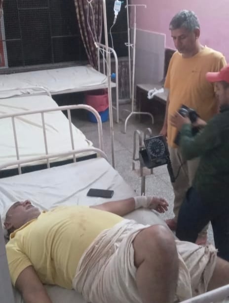 जलालाबाद के गांव नगरिया के पास गंगा एक्सप्रेस वे की टूटी रिटेनिंग वॉल। संवाद जलालाबाद के गांव नगरिया के पास गंगा एक्सप्रेस वे की टूटी रिटेनिंग वॉल। संवाद