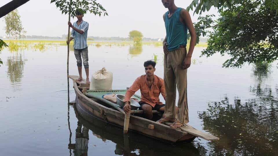 इटौंजा के गांवों में बाढ़।