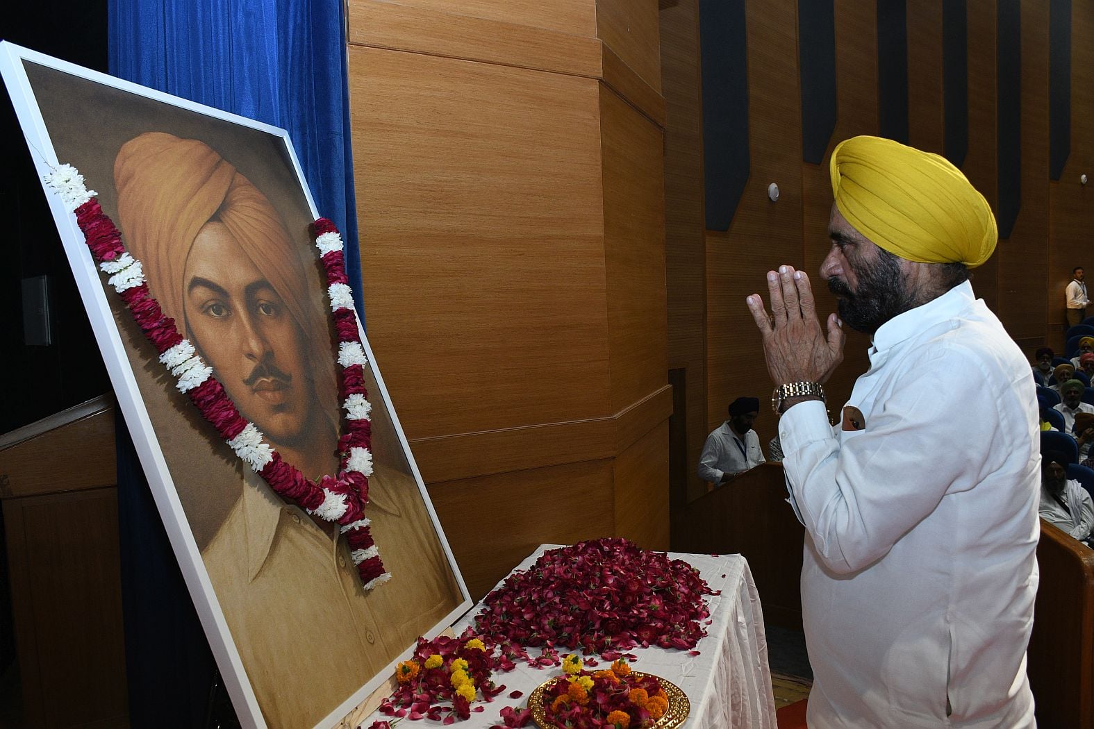 इंदिरा गांधी प्रतिष्ठान में सरदार भगत सिंह की जयंती पर आयोजित सिख सम्मेलन इंदिरा गांधी प्रतिष्ठान में सरदार भगत सिंह की जयंती पर आयोजित सिख सम्मेलन
