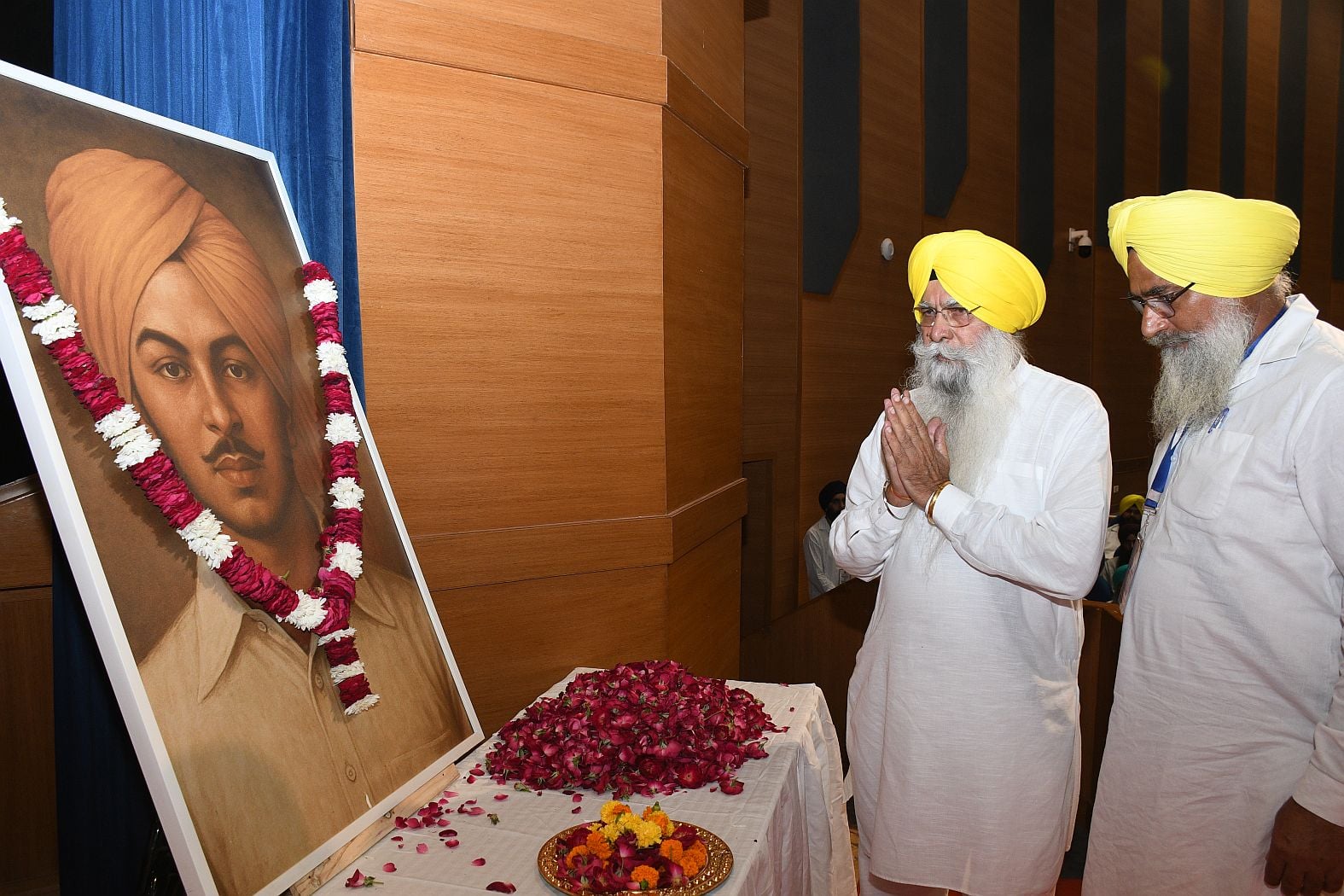 इंदिरा गांधी प्रतिष्ठान में सरदार भगत सिंह की जयंती पर आयोजित सिख सम्मेलन इंदिरा गांधी प्रतिष्ठान में सरदार भगत सिंह की जयंती पर आयोजित सिख सम्मेलन