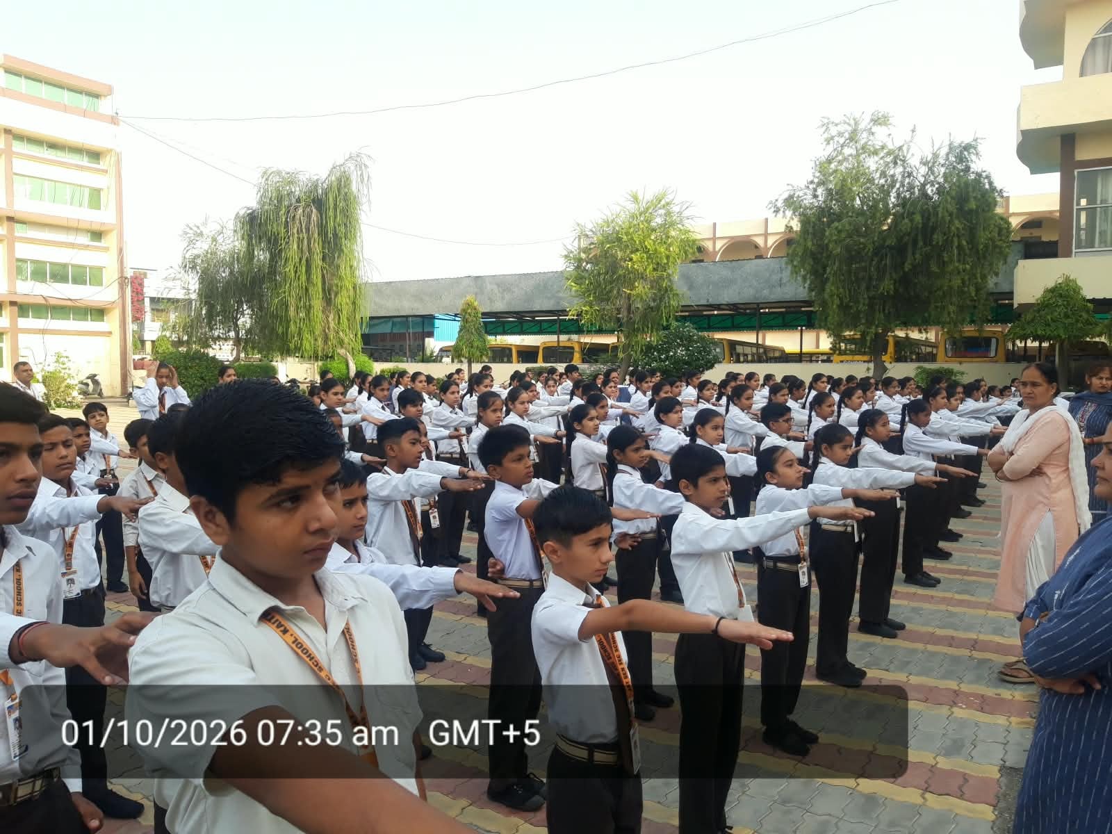 जाट स्कूल में स्वच्छता की शपथ लेते विद्यार्थी। विज्ञप्ति जाट स्कूल में स्वच्छता की शपथ लेते विद्यार्थी। विज्ञप्ति