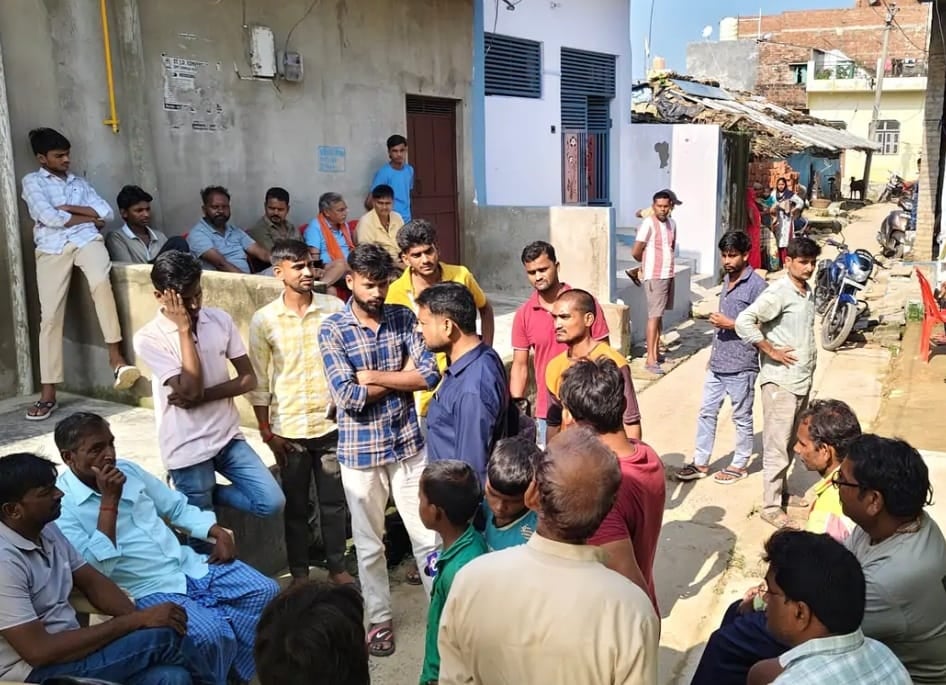 मृतक सुरेश कुमार मौर्या की फाइल फोटो