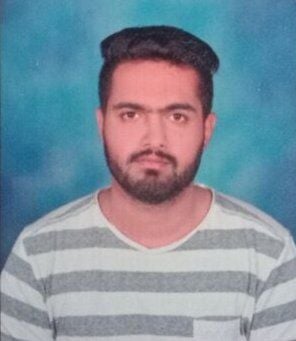 सत्र 2025–27 के द्वितीय सेमेस्टर में प्रियंका ने 79.6 प्रतिशत अंक के साथ प्रथम स्थान हासिल किया