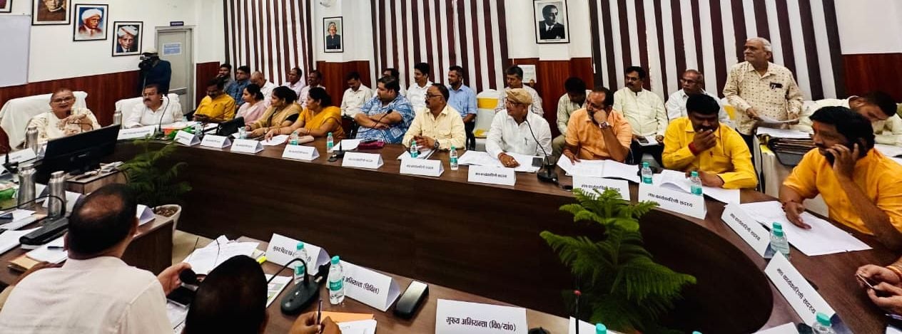 नगर निगम कार्यकारिणी की बैठक में लिए गए अहम फैसले। नगर निगम कार्यकारिणी की बैठक में लिए गए अहम फैसले।