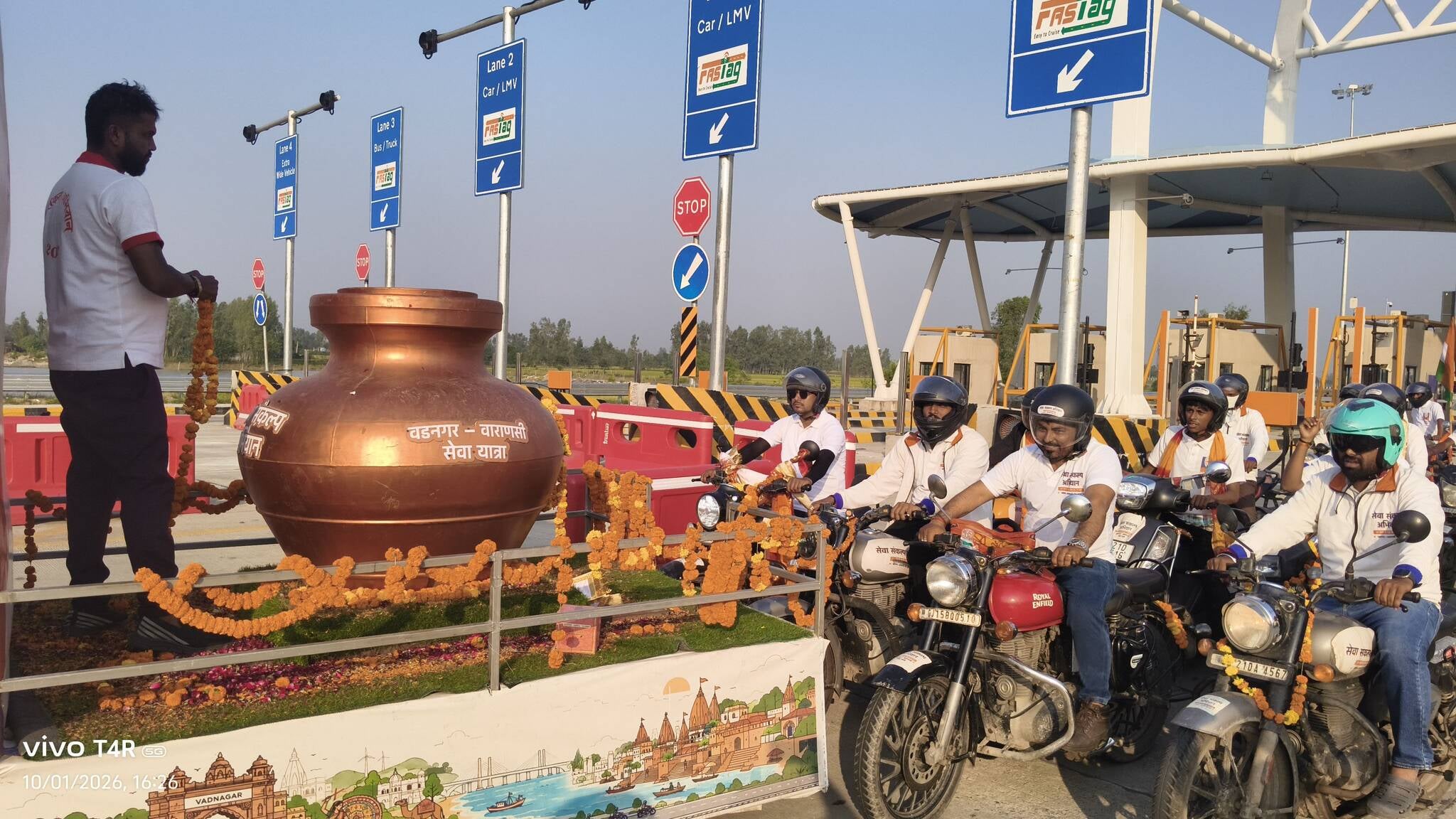 सेवा संकल्प यात्रा का स्वागत करतीं महानगर अध्यक्ष शिल्पी गुप्ता। स्रोत: सूचना विभाग सेवा संकल्प यात्रा का स्वागत करतीं महानगर अध्यक्ष शिल्पी गुप्ता। स्रोत: सूचना विभाग