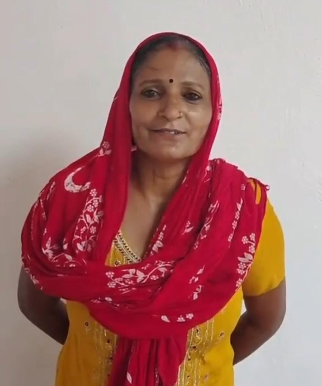 नंदरामपुर बास निवासी देवेश कुमार