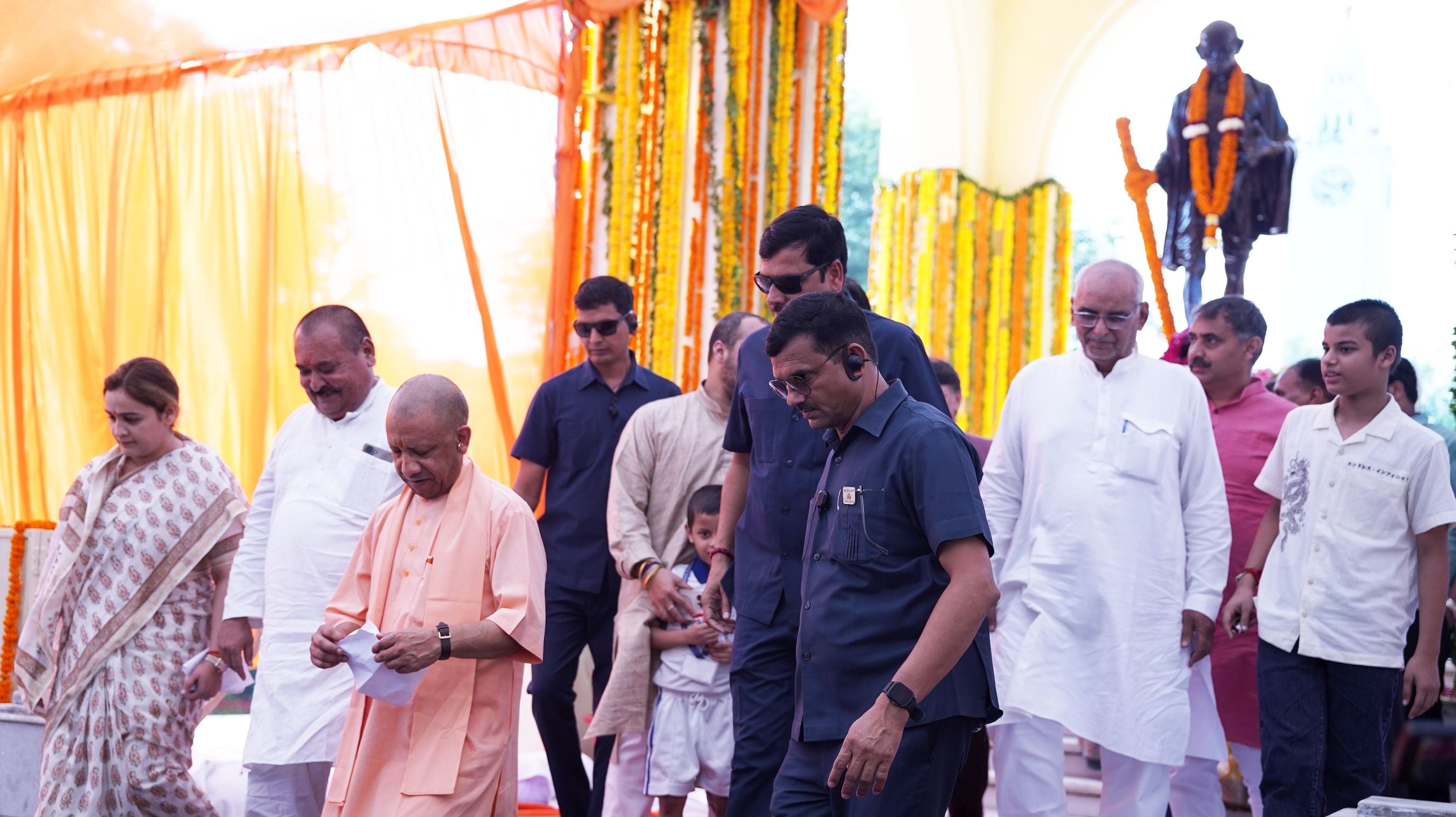 राष्ट्रपिता महात्मा गांधी व पूर्व प्रधानमंत्री लाल बहादुर शास्त्री की जयंती पर जगह-जगह हुए आयोज राष्ट्रपिता महात्मा गांधी व पूर्व प्रधानमंत्री लाल बहादुर शास्त्री की जयंती पर जगह-जगह हुए आयोज