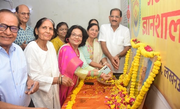 राष्ट्रपिता महात्मा गांधी व पूर्व प्रधानमंत्री लाल बहादुर शास्त्री की जयंती पर जगह-जगह हुए आयोज राष्ट्रपिता महात्मा गांधी व पूर्व प्रधानमंत्री लाल बहादुर शास्त्री की जयंती पर जगह-जगह हुए आयोज