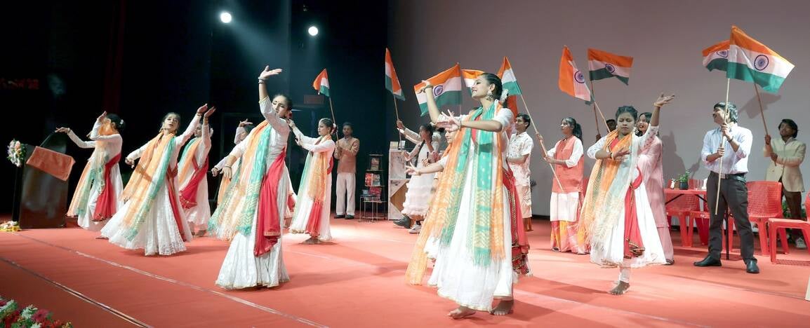 सेवा की अनकही कहानियां मंच पर हुईं जीवंत