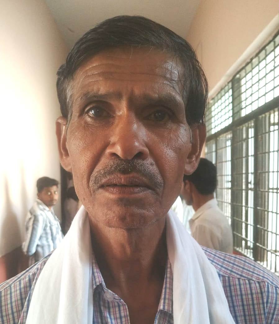 फोटो - 23 जालौन में शिकायतें सुनते डीएम व एसपी। संवाद
