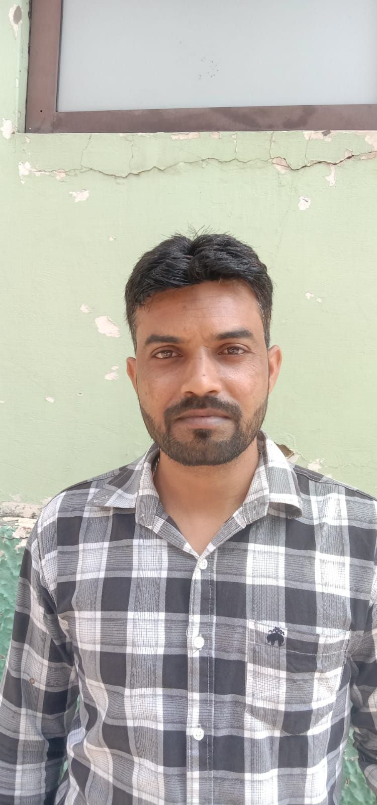 नगर परिषद कार्यालय से मेडिकल कॉलेज नाहन जाने वाला शार्टकट बदहाल मार्ग। संवाद