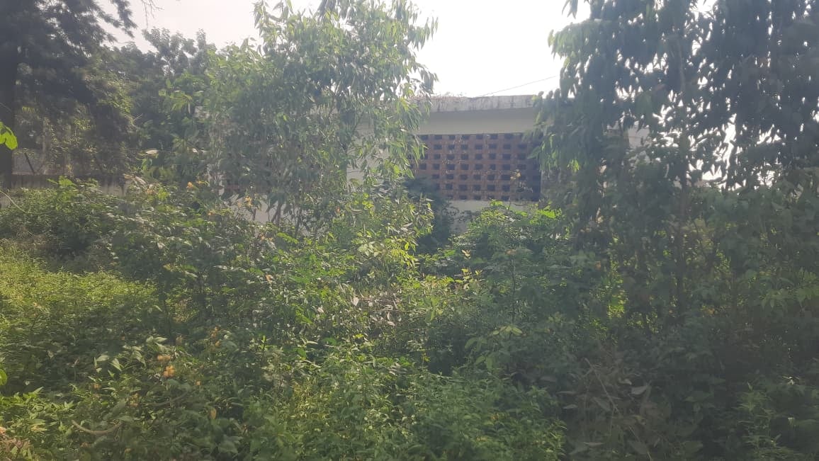 तेजली खेल परिसर में महिला शौचालय पर लगा ताला। संवाद तेजली खेल परिसर में महिला शौचालय पर लगा ताला। संवाद
