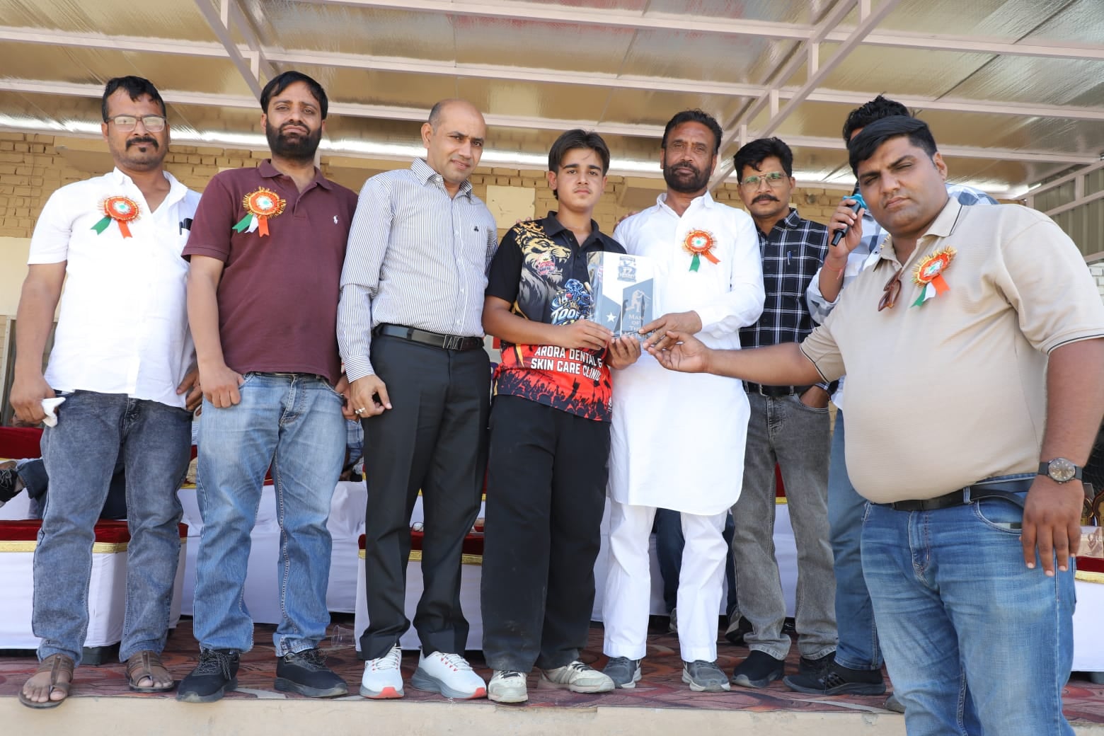 धमीजा प्रेजेंट्स अंडर-17 क्रिकेट लीग के सेमी फाइनल मैच में खेलते हुए खिलाड़ी :संवाद धमीजा प्रेजेंट्स अंडर-17 क्रिकेट लीग के सेमी फाइनल मैच में खेलते हुए खिलाड़ी :संवाद