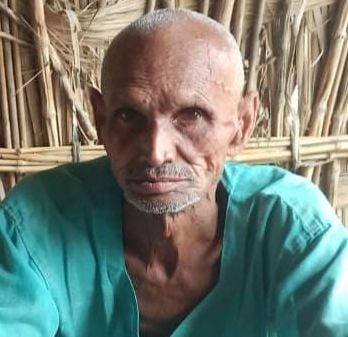 धौरहरा क्षेत्र के ओझापुरवा गांव में भरा पानी। संवाद