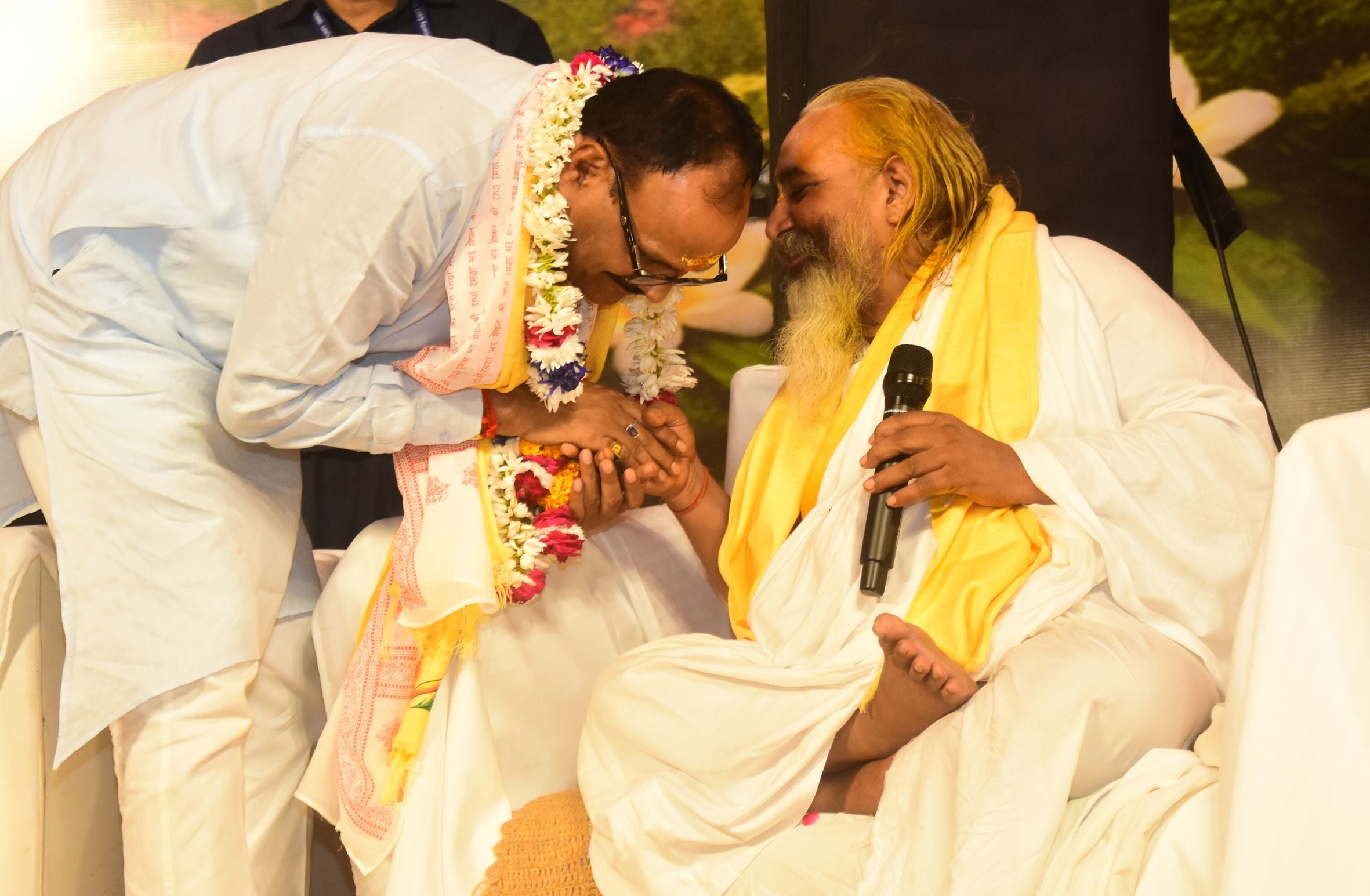 ऐशबाग के डीएवी कॉलेज के मैदान में श्री राधा रमण सेवा समिति की ओर से श्रीमद्भागवत राधारमण कथा मे ऐशबाग के डीएवी कॉलेज के मैदान में श्री राधा रमण सेवा समिति की ओर से श्रीमद्भागवत राधारमण कथा मे
