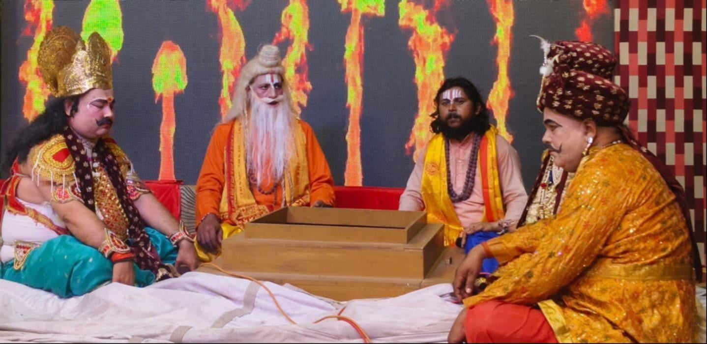 करनैलगंज में रामलीला प्रस्तुत करते कलाकार। - संवाद