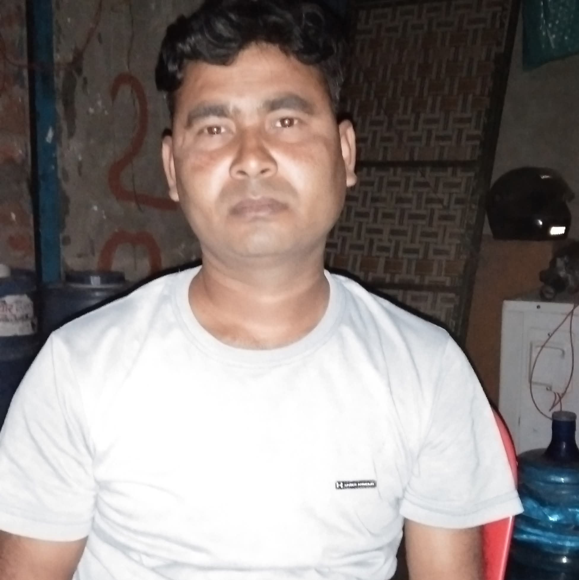 सीताराम की फाइल फोटो, बिलखते परिजन व धरना देते ग्रामीण। संवाद सीताराम की फाइल फोटो, बिलखते परिजन व धरना देते ग्रामीण। संवाद